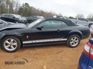 2007 Ford Mustang Deluxe with VIN 1ZVFT84N475361120, listed as a IAAI auction lot 41762540 with 167,848 mi miles and . Bid and sale history available at carsss.com. Image 15.