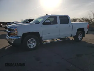 2018 Chevrolet Silverado 1500 LT with VIN 3GCPCREC1JG394361, listed as a Copart auction lot 49917135 with 35,418 mi miles and Salvage Title. Bid and sale history available at carsss.com. Image 1.