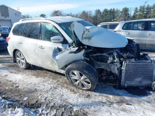 2018 Nissan Pathfinder SV z VIN 5N1DR2MM2JC613054, wystawiony jako IAAI lot #41394578 z przebiegiem 64 492 mil mil oraz . Historia ofert i sprzedaży dostępna na DreamBid. Obrazek 1.
