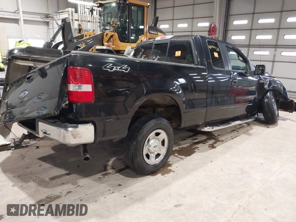 2005 Ford F-150 STX with VIN 1FTRX14W85FA02638, listed as a IAAI auction lot 41342528 with 86,500 mi miles. Bid and sale history available at carsss.com. Image 4.