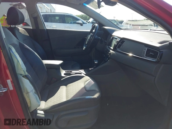 2017 Kia Niro EX with VIN KNDCC3LC3H5065404, listed as a IAAI auction lot 42055848 with 64,768 mi miles. Bid and sale history available at carsss.com. Image 5.
