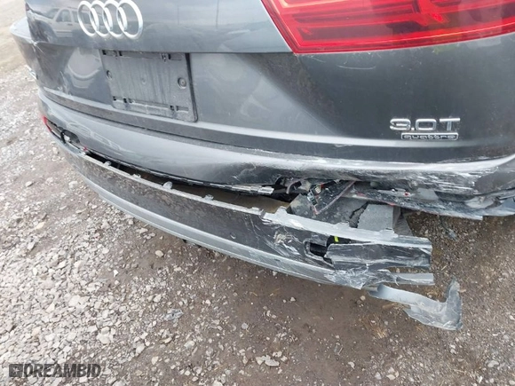 2018 Audi Q7 Premium Plus with VIN WA1LAAF76JD039992, listed as a IAAI auction lot 41880935 with 74,095 mi miles. Bid and sale history available at carsss.com. Image 17.