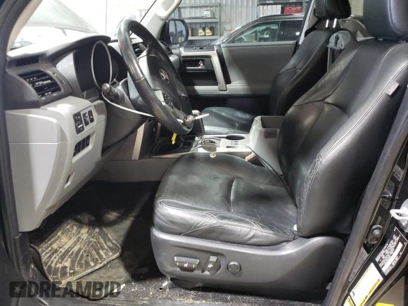 2011 Toyota 4Runner Trail z VIN JTEBU5JR8B5062352, wystawiony jako Copart lot #52083905 z przebiegiem 163 409 mil mil oraz Szkoda całkowita • Salvage title. Historia ofert i sprzedaży dostępna na DreamBid. Obrazek 7.