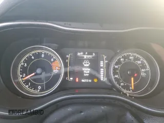 2020 Jeep Cherokee Altitude with VIN 1C4PJLLB3LD573594, listed as a Copart auction lot 48679235 with 46,212 mi miles and Salvage Title. Bid and sale history available at carsss.com. Image 9.