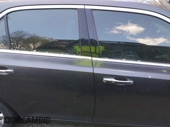 2017 Chrysler 300 C with VIN 2C3CCAEG2HH588009, listed as a IAAI auction lot 42035609 with 204,795 mi miles and . Bid and sale history available at DreamBid. Image 13.