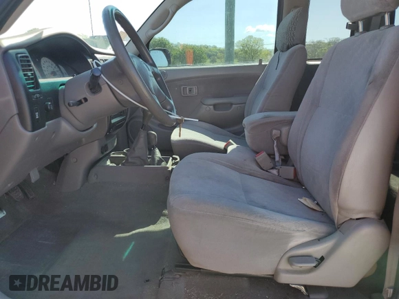 2001 Toyota Tacoma with VIN 5TEWM72NX1Z842202, listed as a Copart auction lot 53111405 with 304,857 mi miles and Salvage title. Bid and sale history available at DreamBid. Image 7.