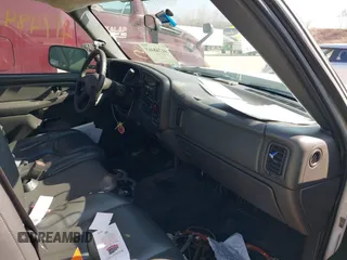 2007 Chevrolet Silverado 1500 with VIN 1GBHC34UX7E160025, listed as a IAAI auction lot 41748465 with 182,399 mi miles and . Bid and sale history available at DreamBid. Image 5.