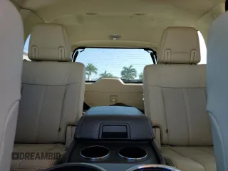 2017 Lincoln Navigator Reserve z VIN 5LMJJ2LT2HEL03324, wystawiony jako Copart lot #86693884 z przebiegiem 88 652 mil mil oraz Szkoda całkowita • Salvage title. Historia ofert i sprzedaży dostępna na DreamBid. Obrazek 10.