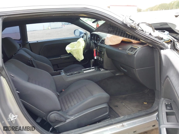 2011 Dodge Challenger with VIN 2B3CJ4DG3BH519228, listed as a IAAI auction lot 41187843 with 123,161 mi miles. Bid and sale history available at carsss.com. Image 5.