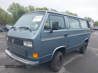 1987 Volkswagen Vanagon with VIN WV2YB025XHG026423, listed as a IAAI auction lot 42209761 with 348,947 mi miles and . Bid and sale history available at DreamBid. Image 2.