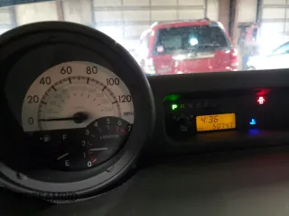 2005 Scion xB z VIN JTLKT324350199977, wystawiony jako Copart lot #54623675 z przebiegiem 50 747 mil mil oraz Szkody całkowita. Historia ofert i sprzedaży dostępna na DreamBid. Obrazek 9.