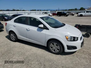 2016 Chevrolet Sonic LT z VIN 1G1JC5SH9G4134576, wystawiony jako Copart lot #58660555 z przebiegiem 127 067 mil mil oraz Czysty tytuł • Clean title. Historia ofert i sprzedaży dostępna na DreamBid. Obrazek 4.