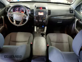 2013 Kia Sorento LX with VIN 5XYKTCA62DG386280, listed as a Copart auction lot 63623555 with 100,417 mi miles and Clean title. Bid and sale history available at DreamBid. Image 8.