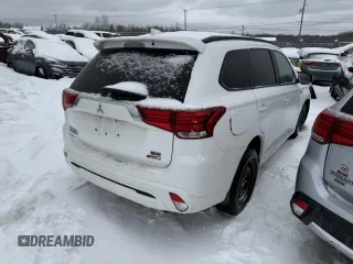 2022 Mitsubishi Outlander SEL with VIN JA4J2VA7XNZ611724, listed as a Copart auction lot 49676565 with 47,638 mi miles and Salvage title. Bid and sale history available at DreamBid. Image 3.