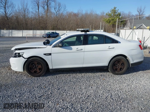 2019 Ford Police Interceptor Sedan with VIN 1FAHP2MK7KG108850, listed as a IAAI auction lot 41739656 with 62,421 mi miles. Bid and sale history available at carsss.com. Image 14.