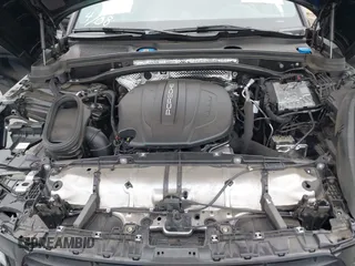 2021 Porsche Macan z VIN WP1AA2A51MLB08718, wystawiony jako IAAI lot #42163400 z przebiegiem 29 447 mil mil oraz . Historia ofert i sprzedaży dostępna na DreamBid. Obrazek 10.