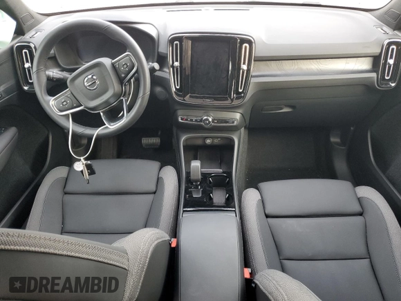 2023 Volvo C40 Core с VIN YV4ED3GK9P2043864, выставлен на аукционе Copart как лот 43547435 с пробегом 10 921 миль миль и Списание • Salvage title. История ставок и продаж доступна на DreamBid. Изображение 8.