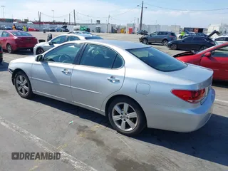 2005 Lexus ES 350 with VIN JTHBA30G955112891, listed as a IAAI auction lot 42170910 with 199,984 mi miles and . Bid and sale history available at DreamBid. Image 3.