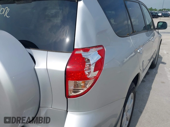 2008 Toyota RAV4 Limited with VIN JTMZK31V386015095, listed as a IAAI auction lot 42756962 with 79,547 mi miles and . Bid and sale history available at DreamBid. Image 14.