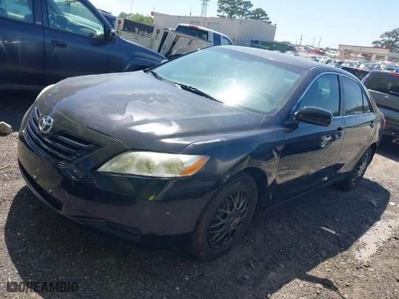 2007 Toyota Camry CE with VIN 4T1BE46K47U110977, listed as a IAAI auction lot 42051318 with 139,666 mi miles. Bid and sale history available at carsss.com. Image 2.