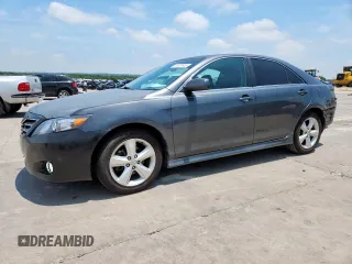 2011 Toyota Camry LE z VIN 4T1BF3EK8BU205172, wystawiony jako Copart lot #59539935 z przebiegiem 142 360 mil mil oraz Szkoda całkowita • Salvage title. Historia ofert i sprzedaży dostępna na DreamBid. Obrazek 1.