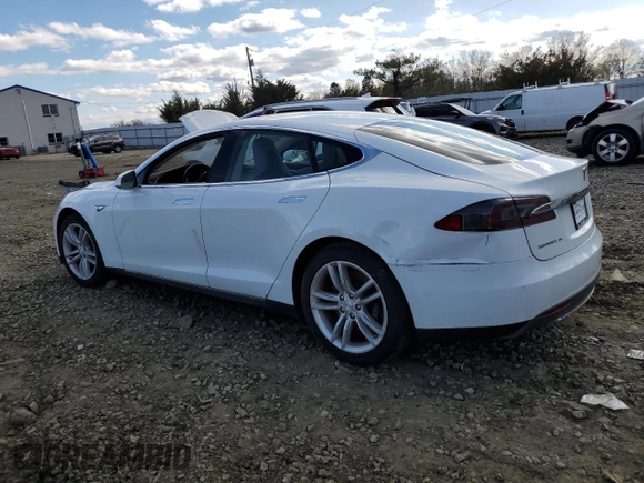 2014 Tesla Model S 60 z VIN 5YJSA1H1XEFP55657, wystawiony jako Copart lot #53405785 z przebiegiem Nie podano mil oraz Czysty tytuł • Clean title. Historia ofert i sprzedaży dostępna na DreamBid. Obrazek 2.