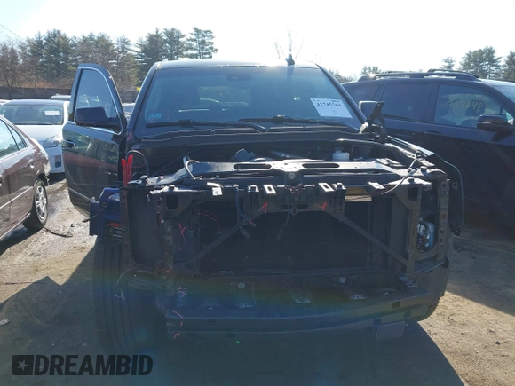 2020 GMC Yukon Denali with VIN 1GKS2CKJXLR204111, listed as a IAAI auction lot 41745764 with 76,364 mi miles. Bid and sale history available at carsss.com. Image 13.