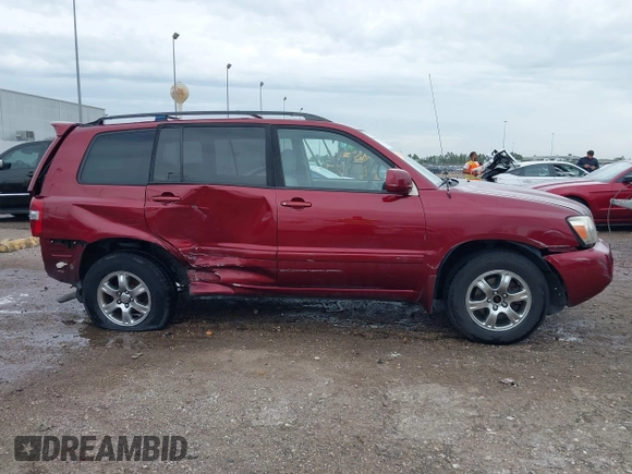 2005 Toyota Highlander z VIN JTEGP21A450079978, wystawiony jako IAAI lot #41905023 z przebiegiem 156 101 mil mil oraz . Historia ofert i sprzedaży dostępna na DreamBid. Obrazek 14.