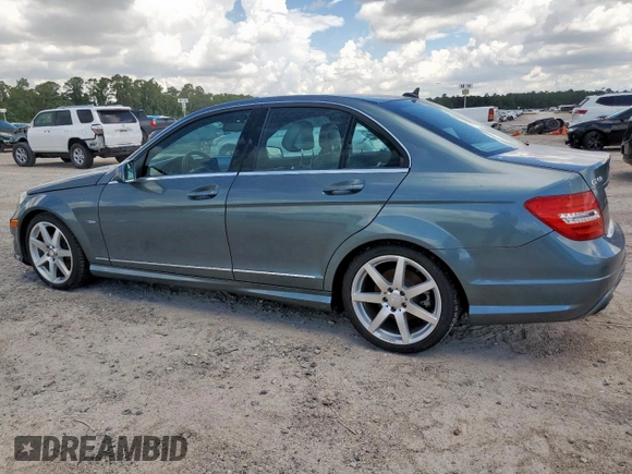 2012 Mercedes-Benz C 250 Sport z VIN WDDGF4HBXCA604105, wystawiony jako Copart lot #62192295 z przebiegiem 132 871 mil mil oraz Szkoda całkowita • Salvage title. Historia ofert i sprzedaży dostępna na DreamBid. Obrazek 2.