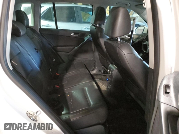 2012 Volkswagen Tiguan SE with VIN WVGAV7AX8CW533592, listed as a Copart auction lot 43246395 with 149,928 mi miles and Salvage Title. Bid and sale history available at DreamBid. Image 12.