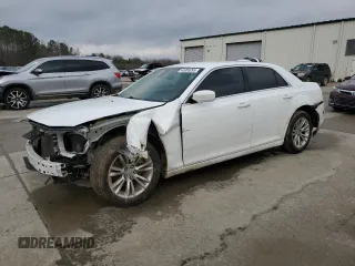2018 Chrysler 300 Touring L with VIN 2C3CCAAG7JH177135, listed as a Copart auction lot 43986995 with 177,783 mi miles and Salvage Title. Bid and sale history available at carsss.com. Image 1.