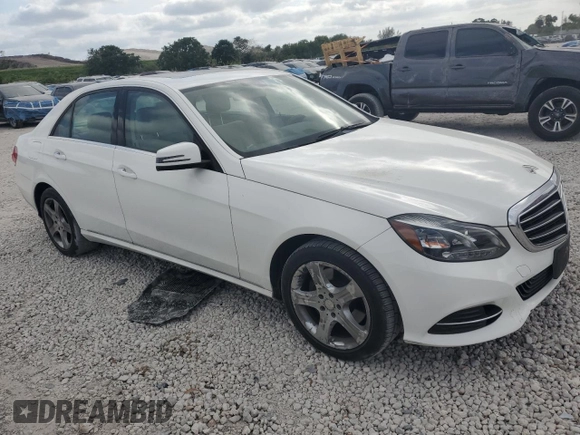 2015 Mercedes-Benz E 350 Luxury with VIN WDDHF8JB9FB144018, listed as a Copart auction lot 53673095 with 37,181 mi miles and Salvage Title. Bid and sale history available at DreamBid. Image 4.