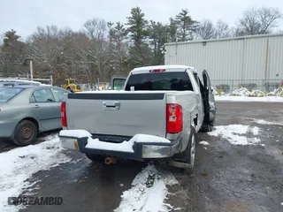 2009 Chevrolet Silverado 1500 LT with VIN 2GCEK29J091115058, listed as a IAAI auction lot 41527034 with 197,350 mi miles. Bid and sale history available at carsss.com. Image 16.