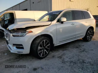 2023 Volvo XC90 Plus z VIN YV40621N3P1925345, wystawiony jako Copart lot #80657504 z przebiegiem 42 670 mil mil oraz Szkoda całkowita • Salvage title. Historia ofert i sprzedaży dostępna na DreamBid. Obrazek 1.