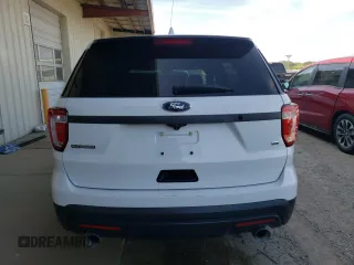 2017 Ford Police Interceptor Utility z VIN 1FM5K8AR5HGB82630, wystawiony jako Copart lot #68521234 z przebiegiem 116 121 mil mil oraz Szkody całkowita. Historia ofert i sprzedaży dostępna na DreamBid. Obrazek 6.