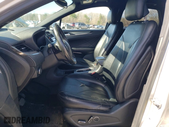 2016 Lincoln MKC Premier with VIN 5LMCJ1D99GUJ10887, listed as a Copart auction lot 49863635 with 135,045 mi miles and Salvage Title. Bid and sale history available at DreamBid. Image 7.