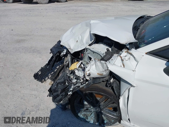 2025 Toyota Camry LE with VIN 4T1DAACK0SU551828, listed as a IAAI auction lot 41823385 with Not Provided miles and . Bid and sale history available at DreamBid. Image 18.
