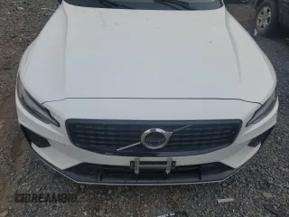 2022 Volvo S60 Momentum with VIN 7JRL12TZ5NG160844, listed as a Copart auction lot 88530585 with 0 mi miles and Salvage Title. Bid and sale history available at carsss.com. Image 11.
