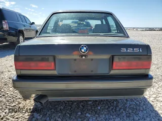 1987 BMW 3 Series 325i with VIN WBAAD2309H2446547, listed as a Copart auction lot 70882344 with 187,806 mi miles and Salvage Title. Bid and sale history available at carsss.com. Image 6.