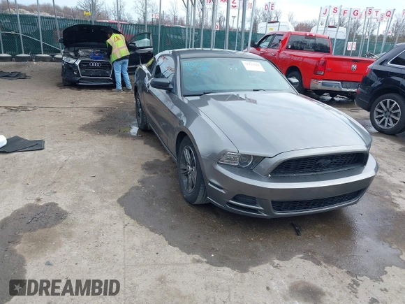 2014 Ford Mustang V6 with VIN 1ZVBP8AM1E5277123, listed as a IAAI auction lot 41917529 with 121,631 mi miles. Bid and sale history available at carsss.com. Image 1.