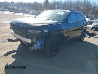 2019 Jeep Cherokee Latitude Plus with VIN 1C4PJMLX5KD369346, listed as a IAAI auction lot 41407489 with 50,898 mi miles. Bid and sale history available at carsss.com. Image 18.
