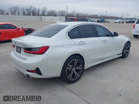 2021 BMW 3 Series 330i z VIN 3MW5R1J08M8B58921, wystawiony jako IAAI lot #41495865 z przebiegiem 82 971 mil mil oraz . Historia ofert i sprzedaży dostępna na DreamBid. Obrazek 4.