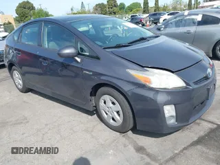 2010 Toyota Prius II with VIN JTDKN3DU1A0241365, listed as a IAAI auction lot 41923074 with 184,308 mi miles. Bid and sale history available at carsss.com. Image 1.