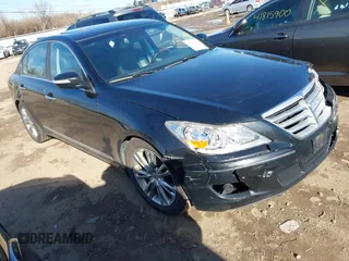 2011 Hyundai Genesis with VIN KMHGC4DF0BU114549, listed as a IAAI auction lot 41824114 with 142,970 mi miles. Bid and sale history available at carsss.com. Image 1.