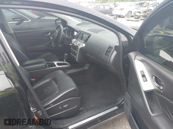 2009 Nissan Murano SL with VIN JN8AZ18W49W117314, listed as a IAAI auction lot 42263435 with 223,127 mi miles and . Bid and sale history available at DreamBid. Image 5.