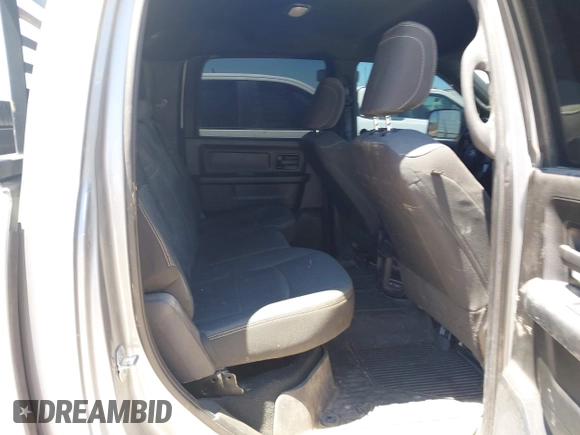 2022 Ram 2500 Tradesman z VIN 3C6UR5HJ7NG387674, wystawiony jako IAAI lot #42189557 z przebiegiem 125 045 mil mil oraz . Historia ofert i sprzedaży dostępna na DreamBid. Obrazek 8.