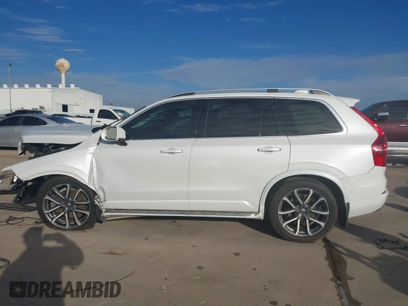 2016 Volvo XC90 T6 Momentum with VIN YV4A22PK5G1091110, listed as a IAAI auction lot 41343705 with 78,655 mi miles. Bid and sale history available at carsss.com. Image 15.