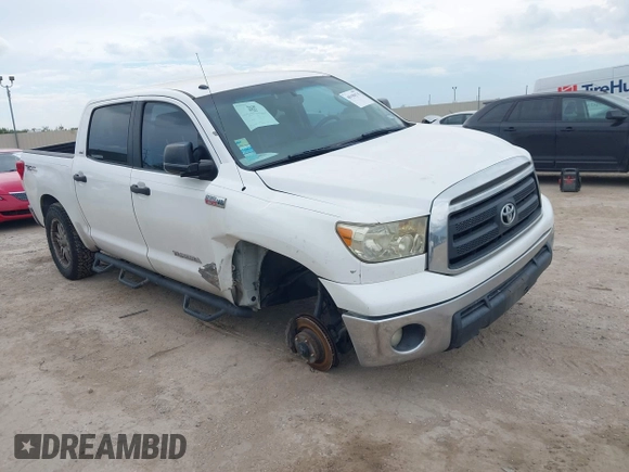 2012 Toyota Tundra 4WD Truck with VIN 5TFDW5F19CX250264, listed as a IAAI auction lot 40190175 with 267,549 mi miles. Bid and sale history available at carsss.com. Image 1.