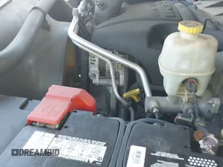 2015 Ram 1500 Big Horn z VIN 1C6RR6LT6FS605327, wystawiony jako IAAI lot #42592173 z przebiegiem 123 463 mil mil oraz . Historia ofert i sprzedaży dostępna na DreamBid. Obrazek 25.