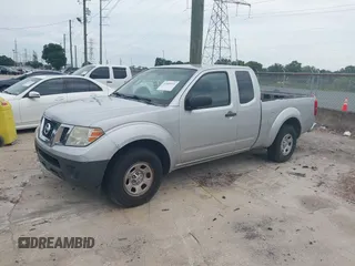 2013 Nissan Frontier S z VIN 1N6BD0CT1DN738656, wystawiony jako IAAI lot #42409910 z przebiegiem Nie podano mil oraz . Historia ofert i sprzedaży dostępna na DreamBid. Obrazek 2.